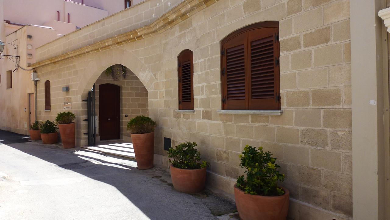 Hotel Il Portico Favignana Exteriér fotografie
